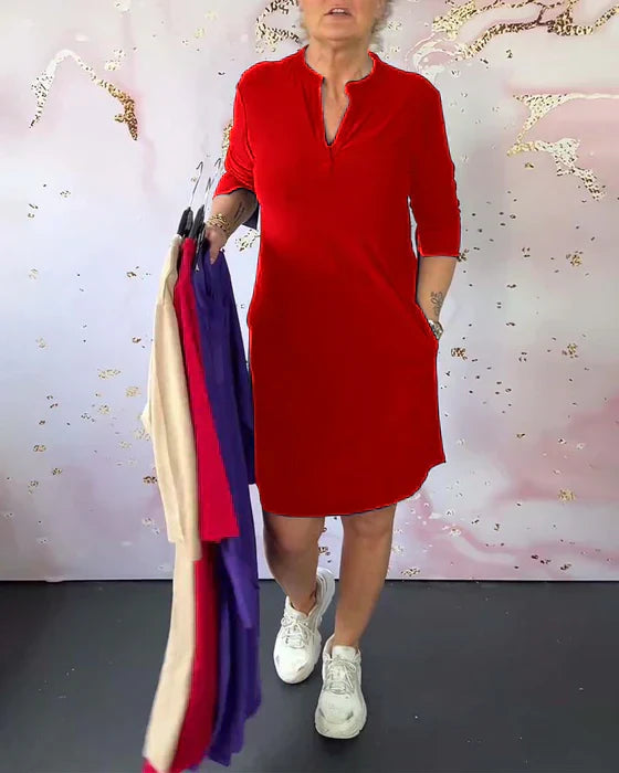 Hanneke™ | Robe unie avec décolleté en V