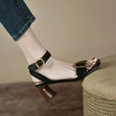Naomi Élégantes Mary Janes