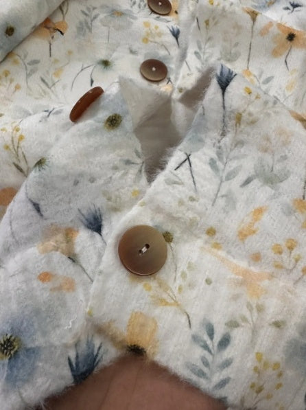 Cardigan à imprimé floral magnifique avec boutons