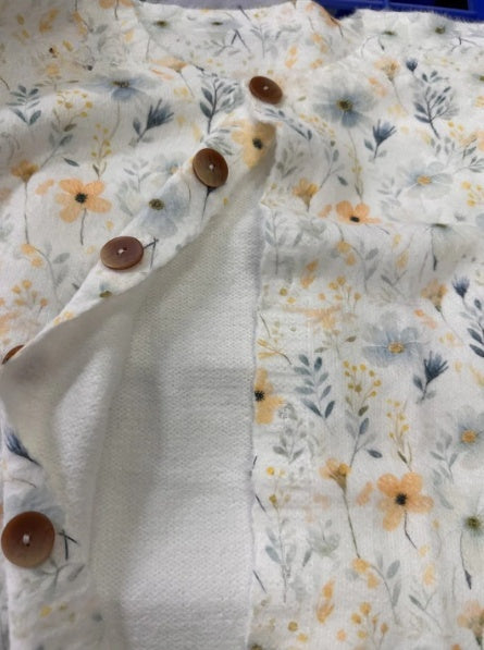 Cardigan à imprimé floral magnifique avec boutons