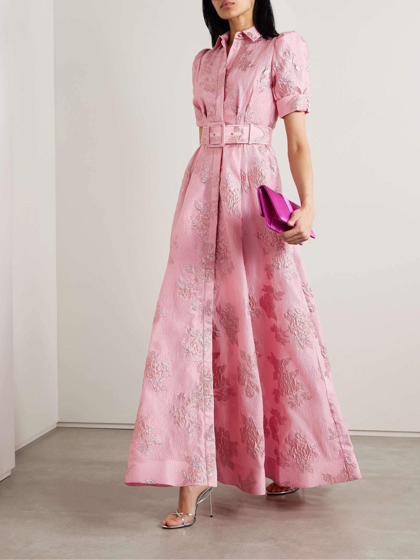 Anabella | Robe courte à manches bouffantes
